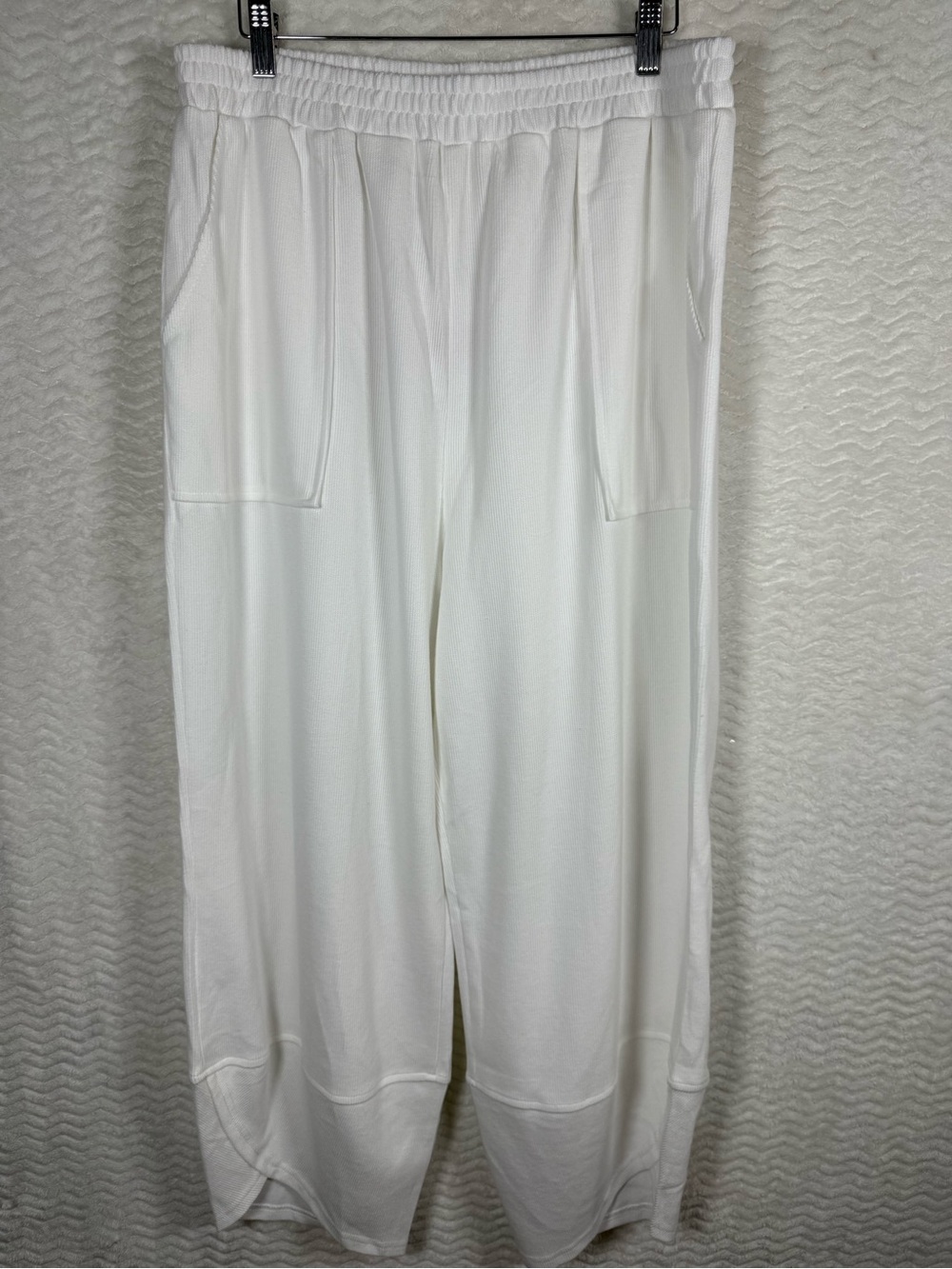 Women's Wide-Leg Pull-On Pants in White with Front Pockets. So comfy and stylish